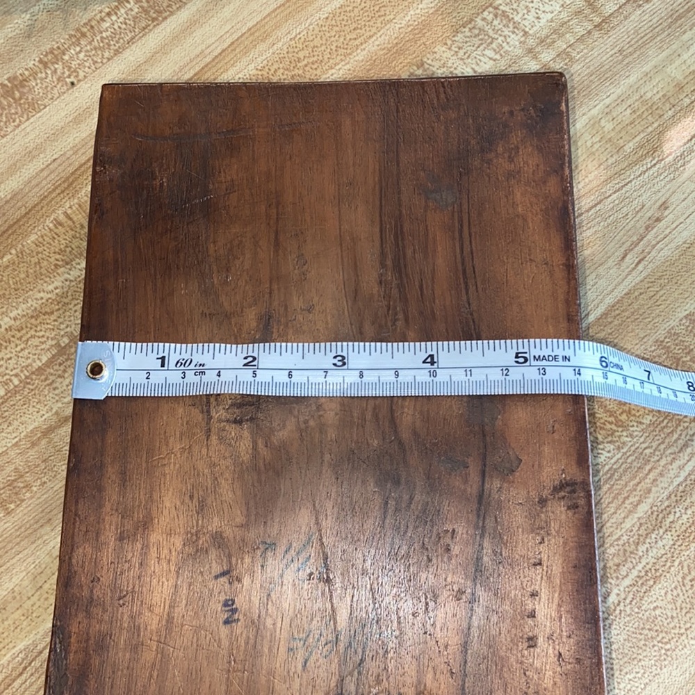 Hand carved wooden treasure jewelry box - Picture 11 of 14